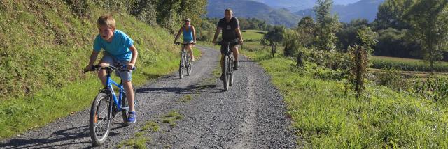 Balade en plein nature en VTT en famille à Lourdes