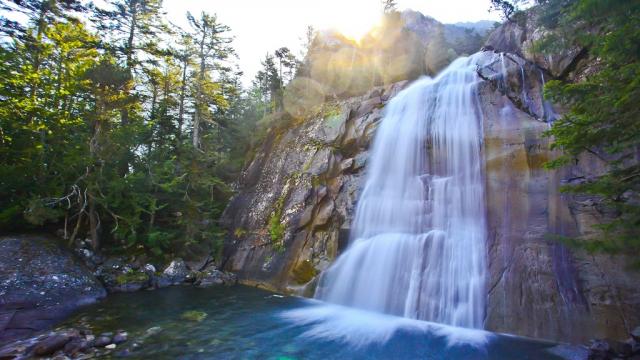 Cascade au dessus du Pont d'Espagne