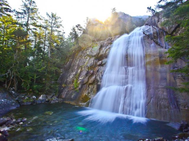 Cascade au dessus du Pont d'Espagne