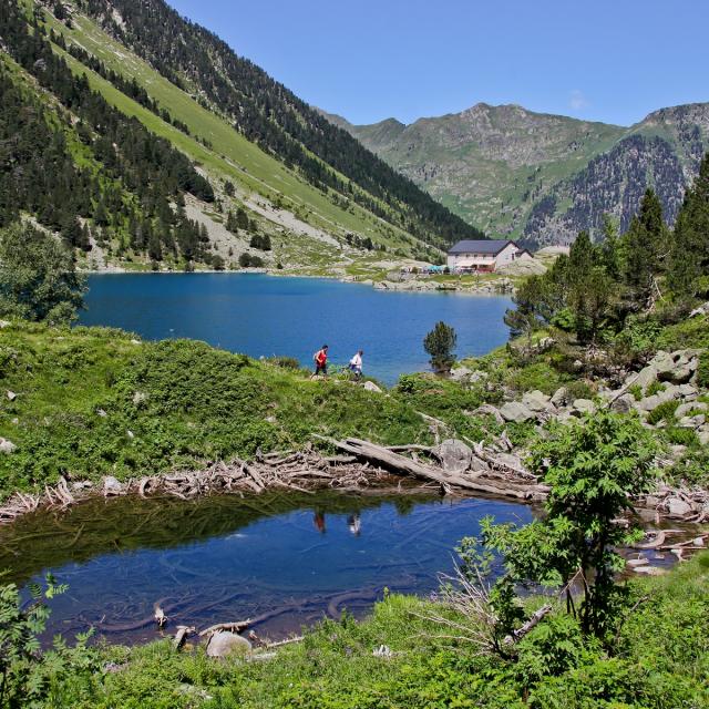 Balade sur les berges du lac de Gaube