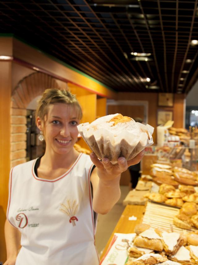 Tourte des Pyrénées aux Halles de Lourdes