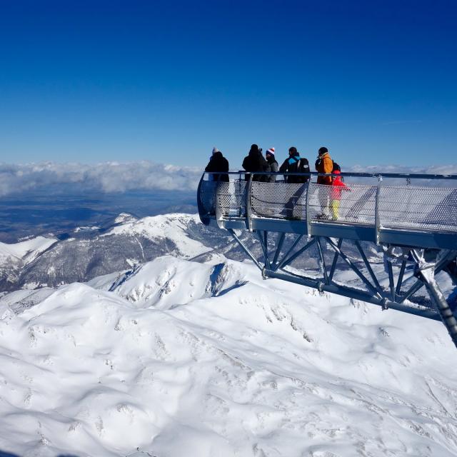 Ponton Dans Le Ciel en hiver