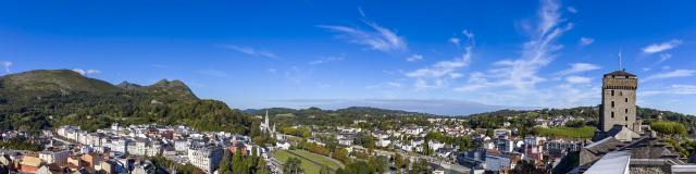 Vue du Sanctuaire depuis le château de Lourdes