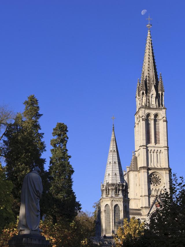 Les 4 saisons au Sanctuaire. La basilique de l'Immaculée Conception