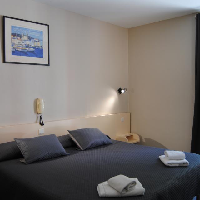 Lourdes Hotel Acropolis 7 2