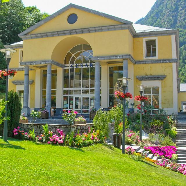 Cauterets Village Les Thermes César Fleuris