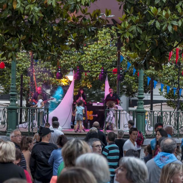 Concert au kiosque fête de Lourdes