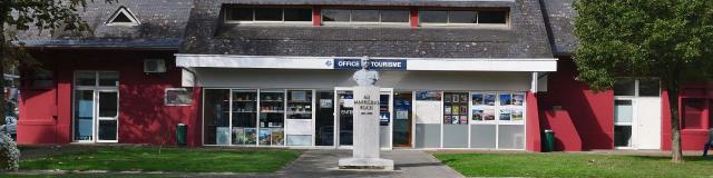 Square Foch, Office de tourisme de Lourdes