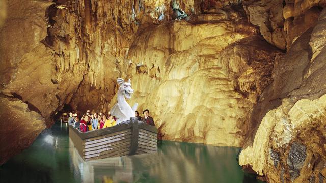 Les Grottes de Bétharram en bateau