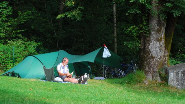 Campeur à Lourdes