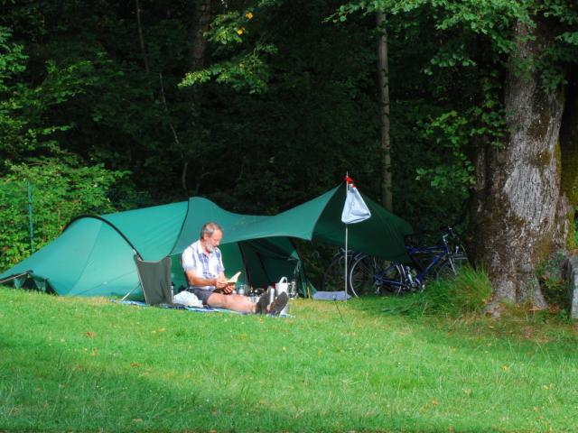 Campeur à Lourdes