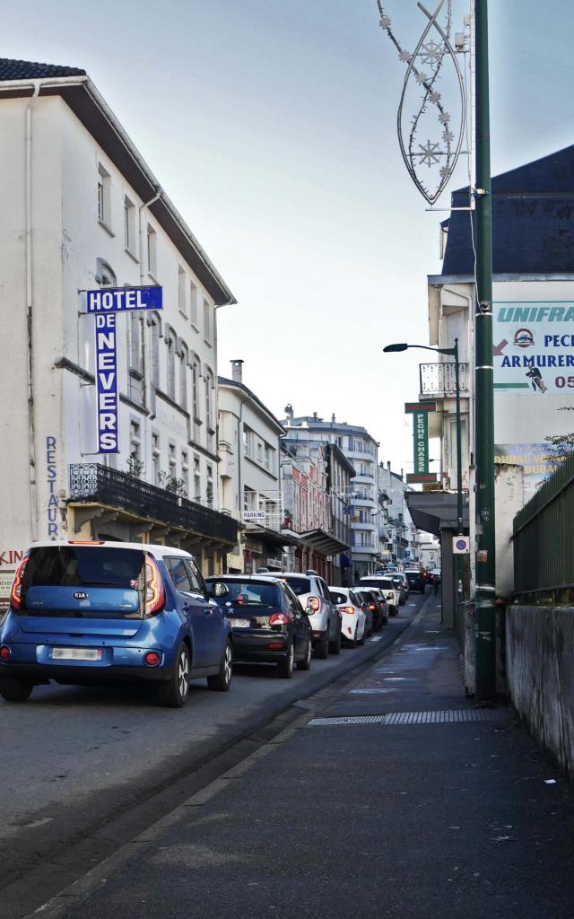 Voitures à Lourdes