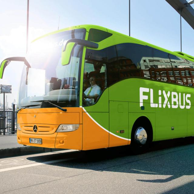 Bus Flixbus destination Lourdes