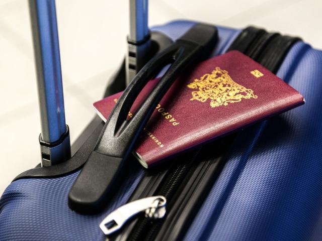 Valise et passeport