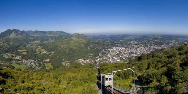 Vue su Lourdes depuis le Pic du Jer